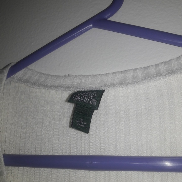 White crop top - Picture 3 of 3